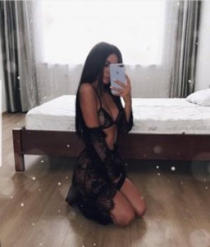 Индивидуалка Милана и Алина